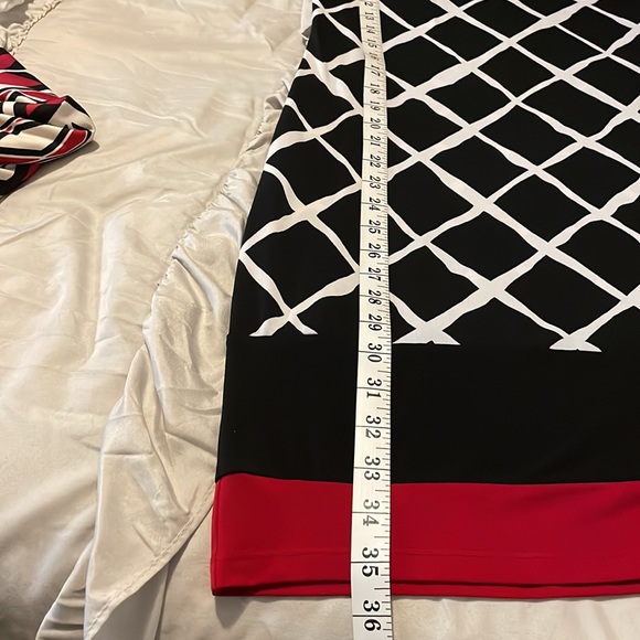 Women dress - Picture 7 of 7